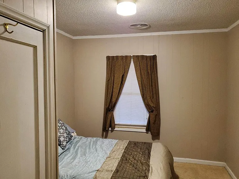 1612 Cherry Ave — Photo 8