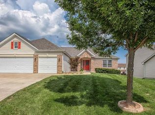 29 Boschert Creek Dr, Saint Peters, MO 63376