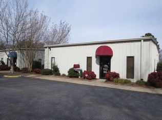 1231 N Limestone St STE B, Gaffney, SC 29340