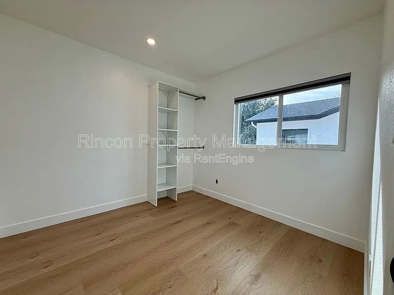 607 Lemon Way #B — Photo 21