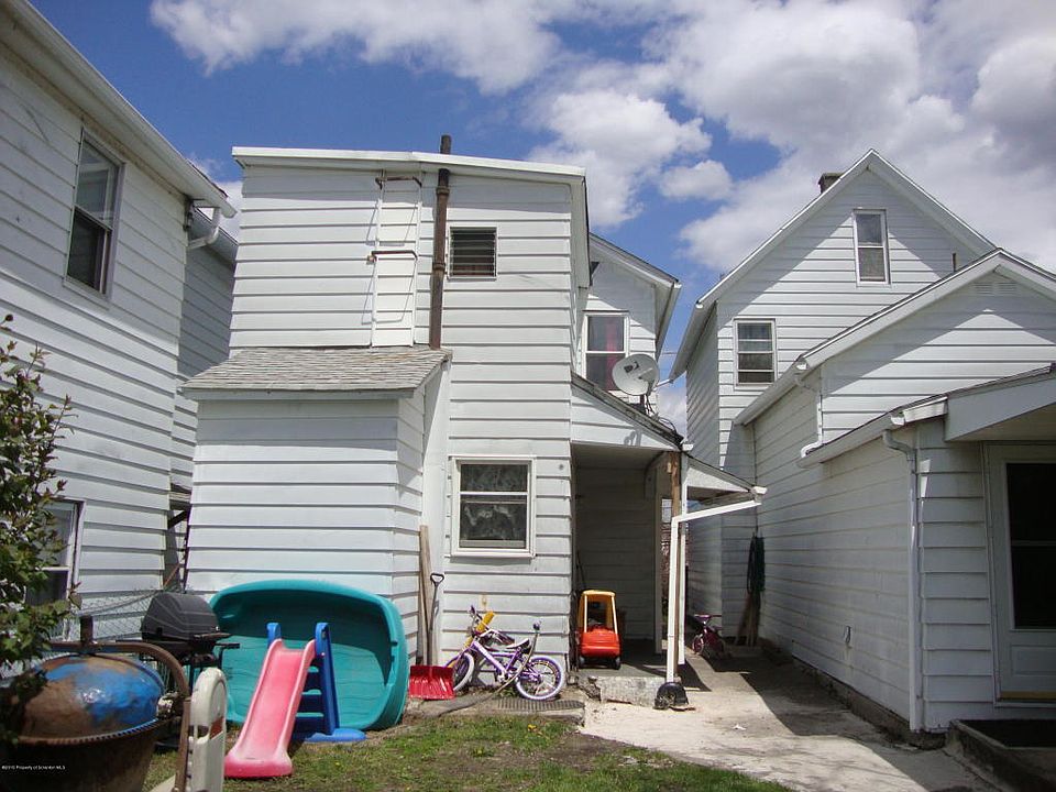 2nd image of 346-348 Maple St