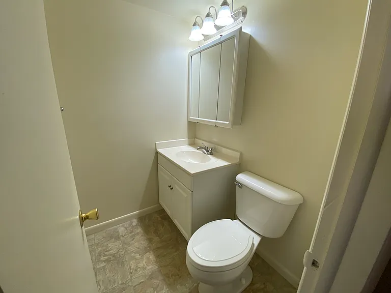 Landover Apartments — Photo 42