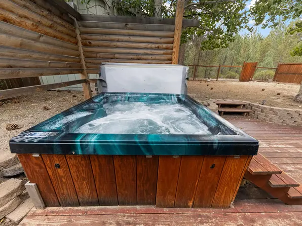 1725 Arrowhead Ave, South Lake Tahoe, CA 96150