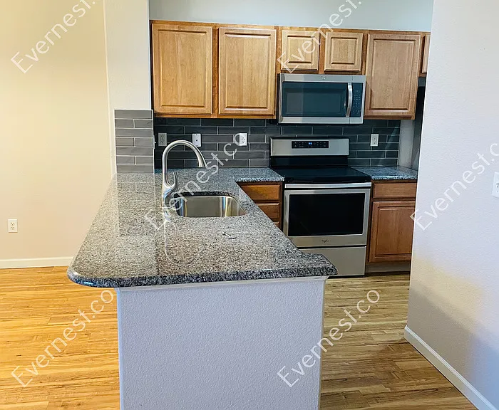 2851 Kansas Dr — Photo 5