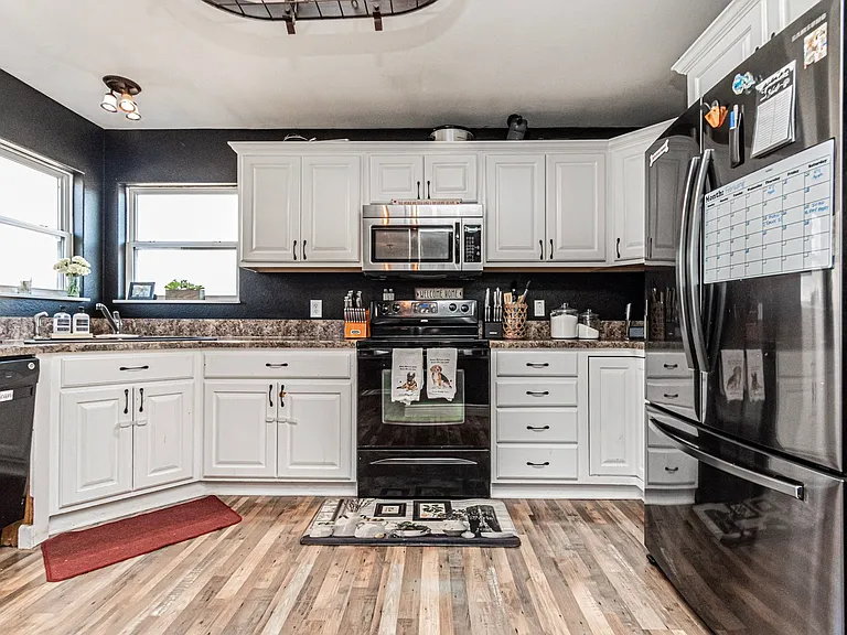 1531 N Clay St — Photo 9