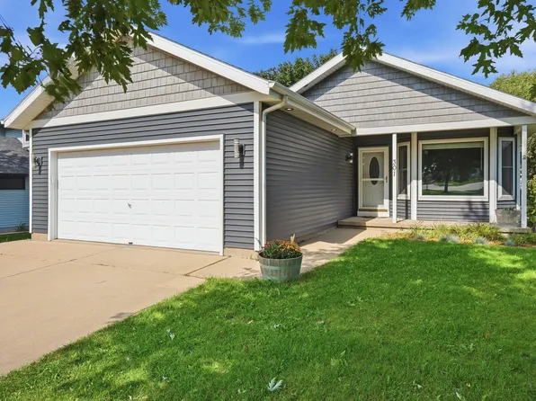 301 Prairie Grass Trl, Deforest, WI 53532