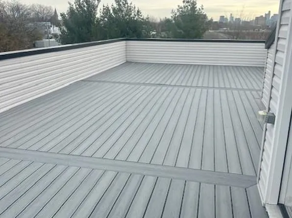 125 Collard Street image 17 of 18