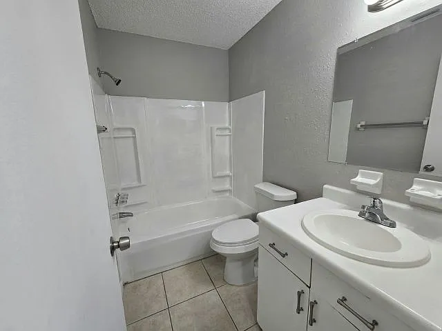 3035 66th Ave N #E1 — Photo 4
