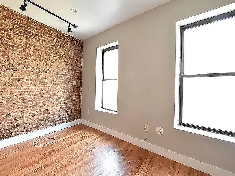 4230 Broadway #1B — Photo 6