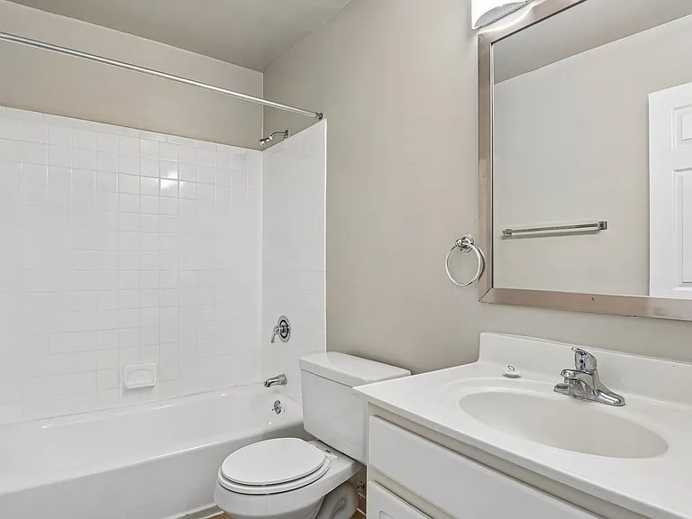Dunfield Townhomes — Photo 40