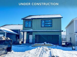 1815 41st Ave S, Grand Forks, ND 58201