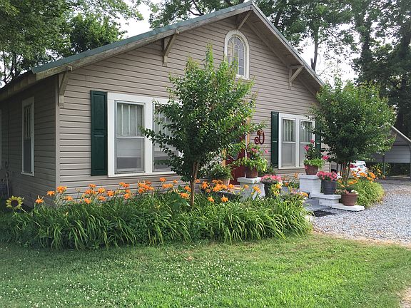 5th image of 101 Sunflower Ave