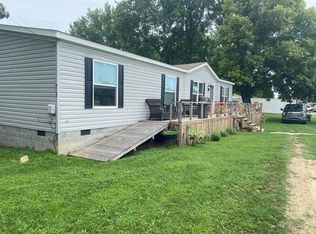 71 E Dixon St, Sebree, KY 42455