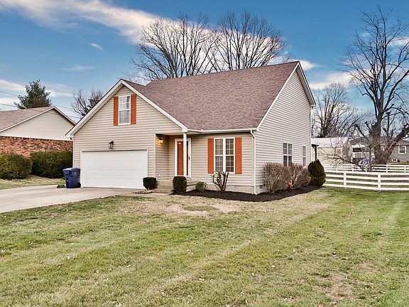 3rd image of 409 Garden Ct