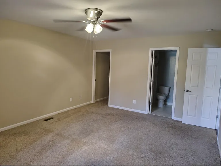 Residences at Pomona Park — Photo 40