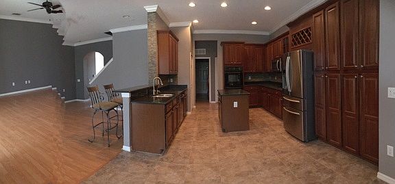 5th image of 23307 Abercorn Ln