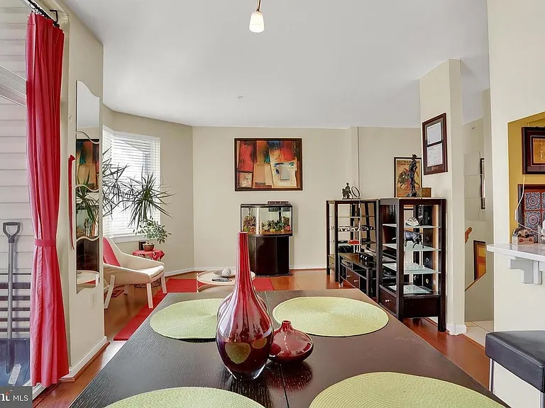 301 S Reynolds St #412 — Photo 10