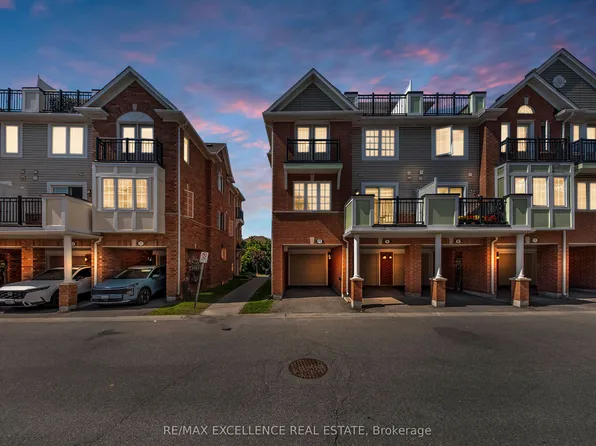 2614 Dashwood Dr #10, Oakville, ON L6M 0K5