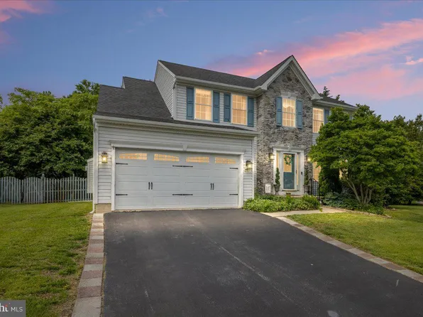 1317 Nautical Cir, Baltimore, MD 21221