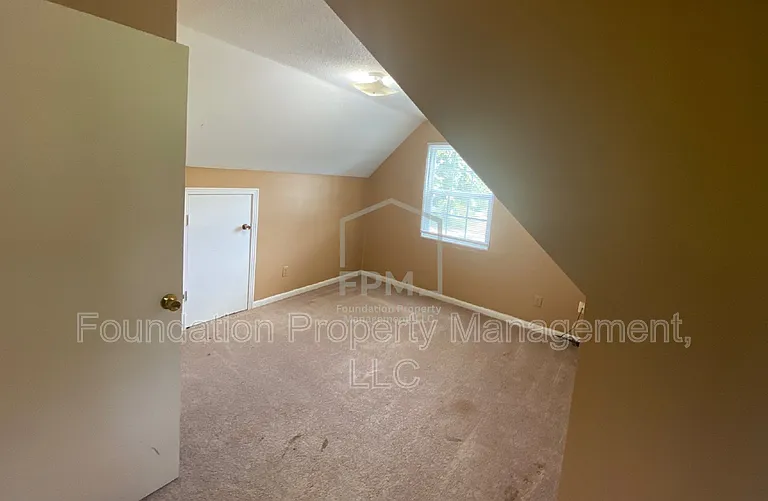 3425 Ladue St — Photo 16