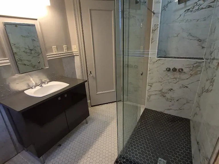 3901 Reading Rd #4 — Photo 6