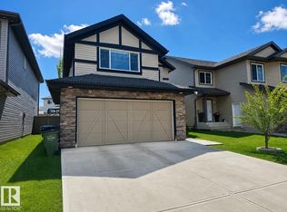 6811 19th Ave SW, Edmonton, AB T6X0L8