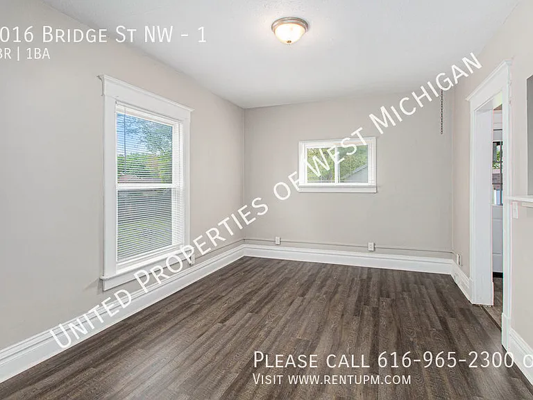 1016 Bridge St NW #1 — Photo 6