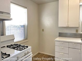 1114 Calapooia St SW, Albany, OR 97321