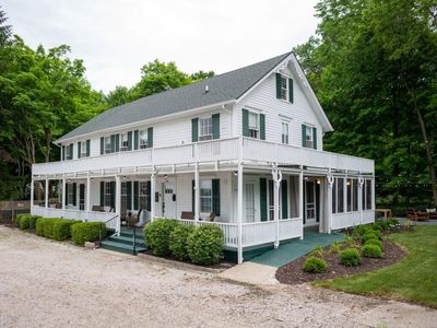 888 Holland St, Saugatuck, MI, 49453