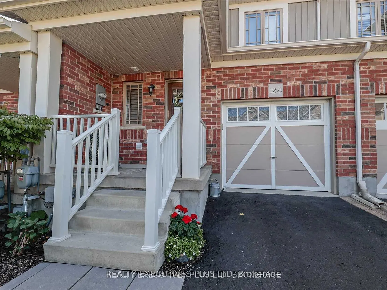 3 bed, $3,000 — Photo 3