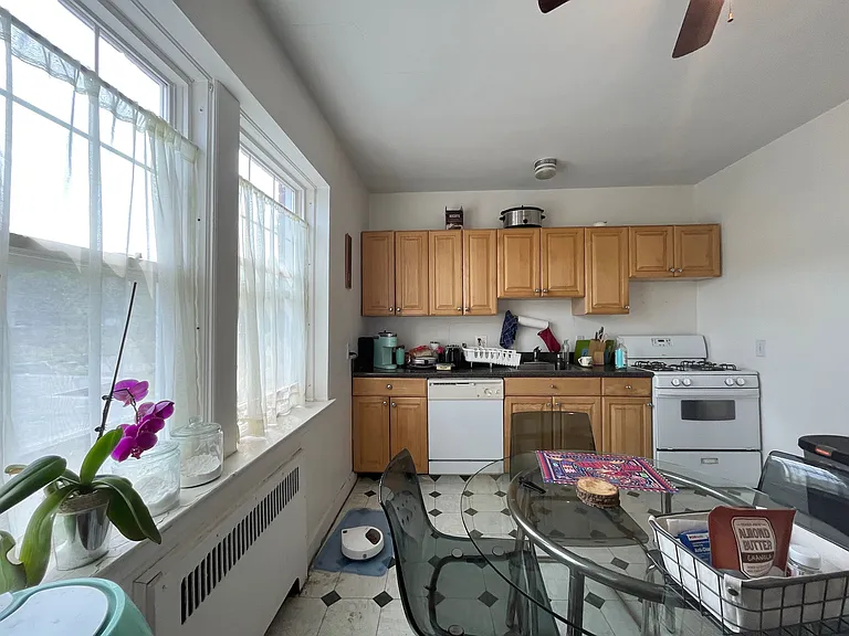 20 Fairbanks St #8F — Photo 15