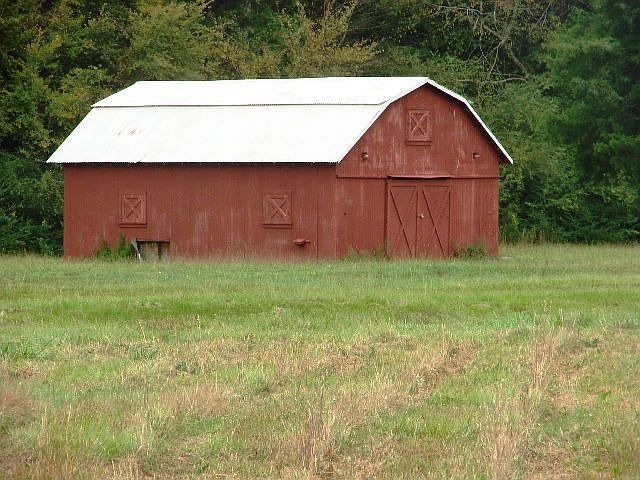 2nd image of 3226 N Fm 2148
