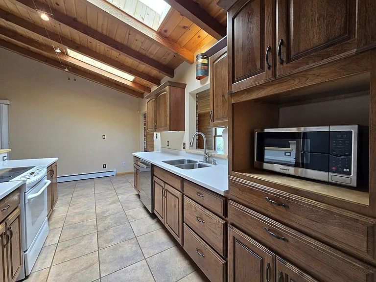 166 Galisteo Ln — Photo 12