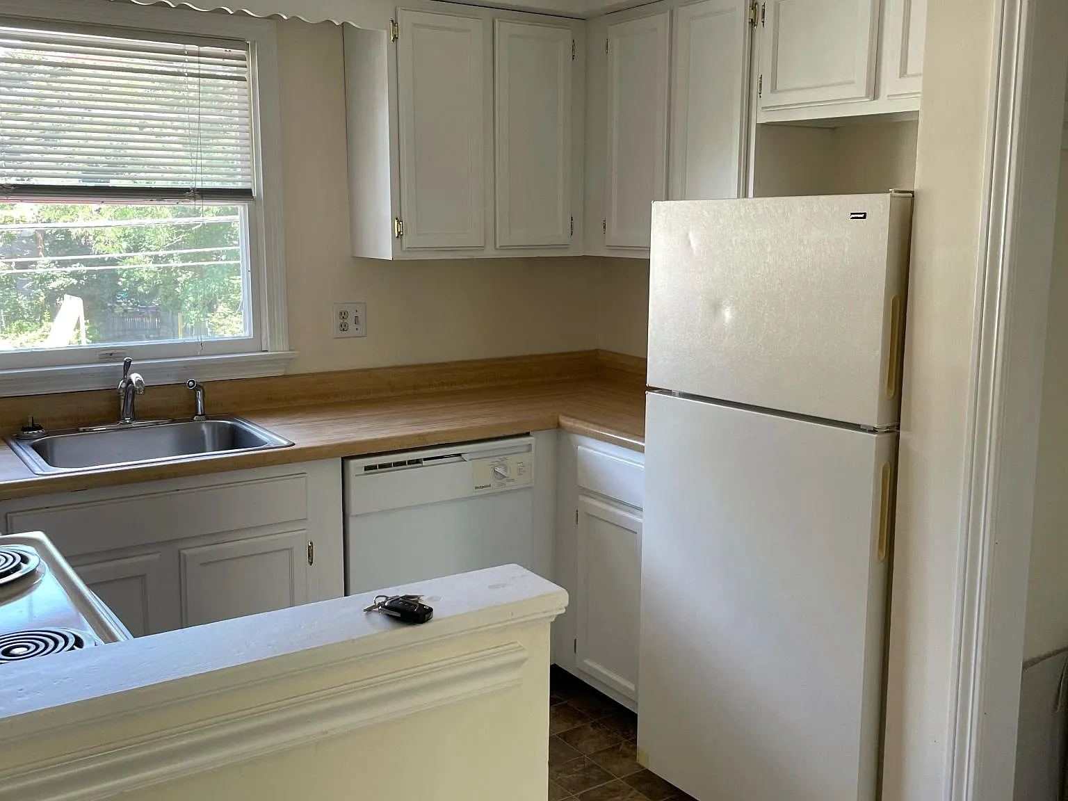 2 bed, 740 sqft, $1,800 — Photo 3