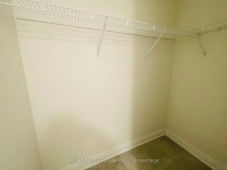 117 Thomas Frisby Jr Cres — Photo 5