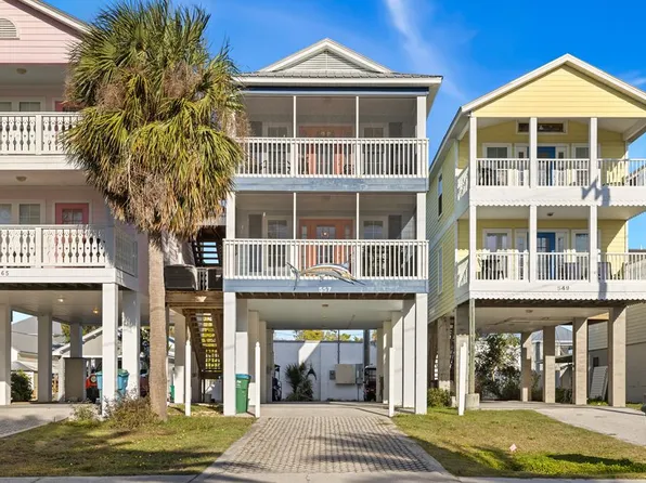 557 1st St, Cedar Key, FL 32625