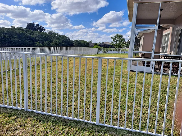 631 Tangelo Cir SW — Photo 2