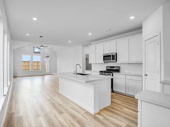 4th image of 22131 Rangemore Dr