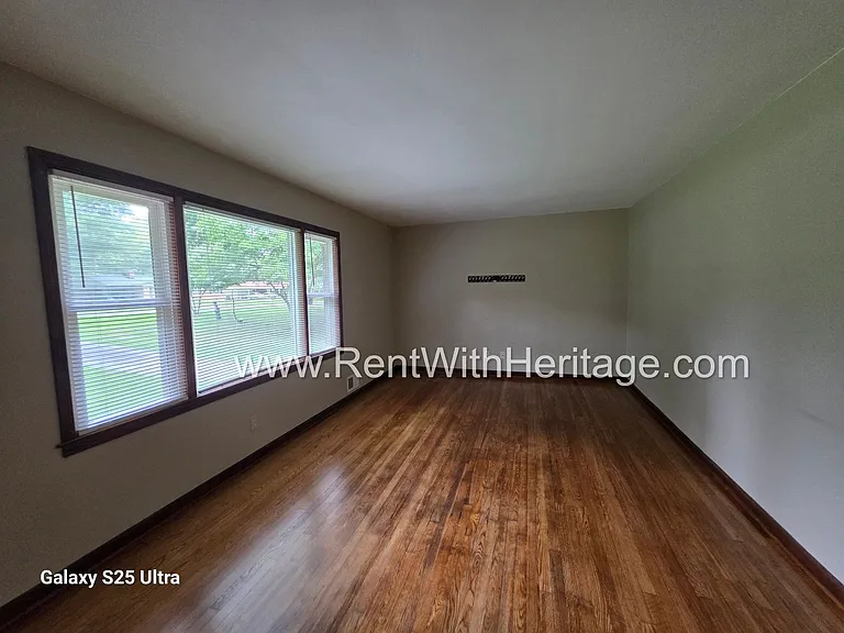 6266 Melrose St — Photo 18
