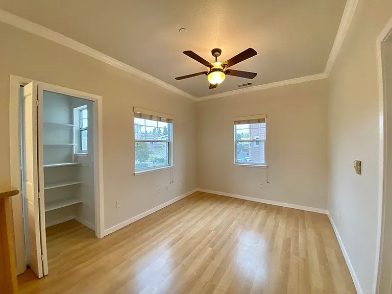 Valley Oak Drive, 140 * — Photo 6
