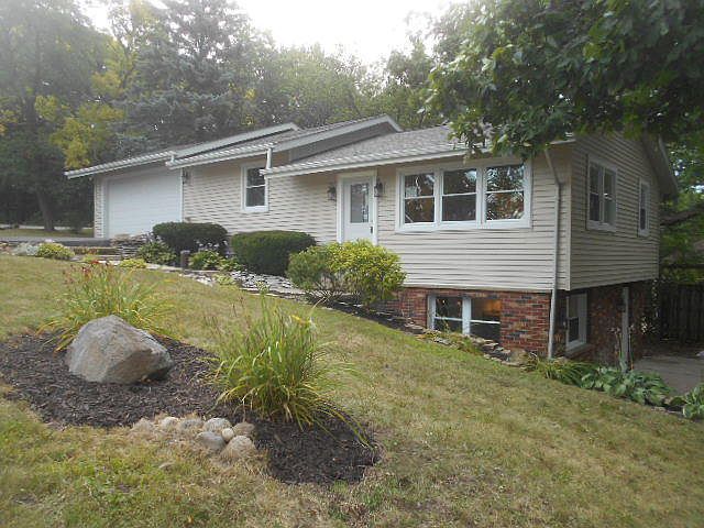 1st image of W326N3908 Nagawicka Ave