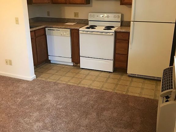4th image of 124 Manna Dr APT 1