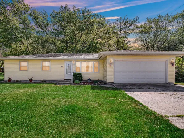 401 Cleveland Ave, New Chicago, IN 46342