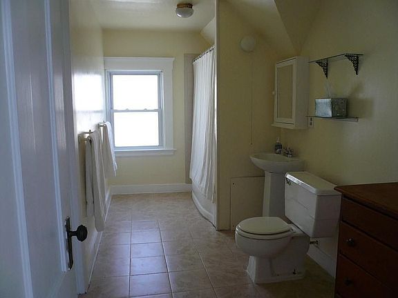 3rd Floor Bathroom