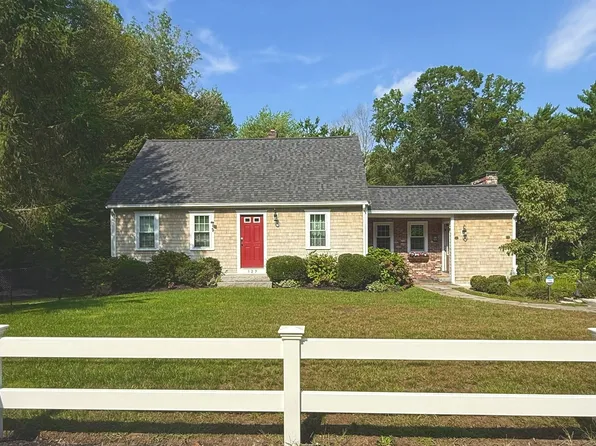 127 Taylor St, Pembroke, MA 02359