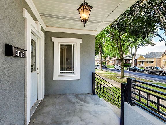 5th image of 3618 Gunderson Ave