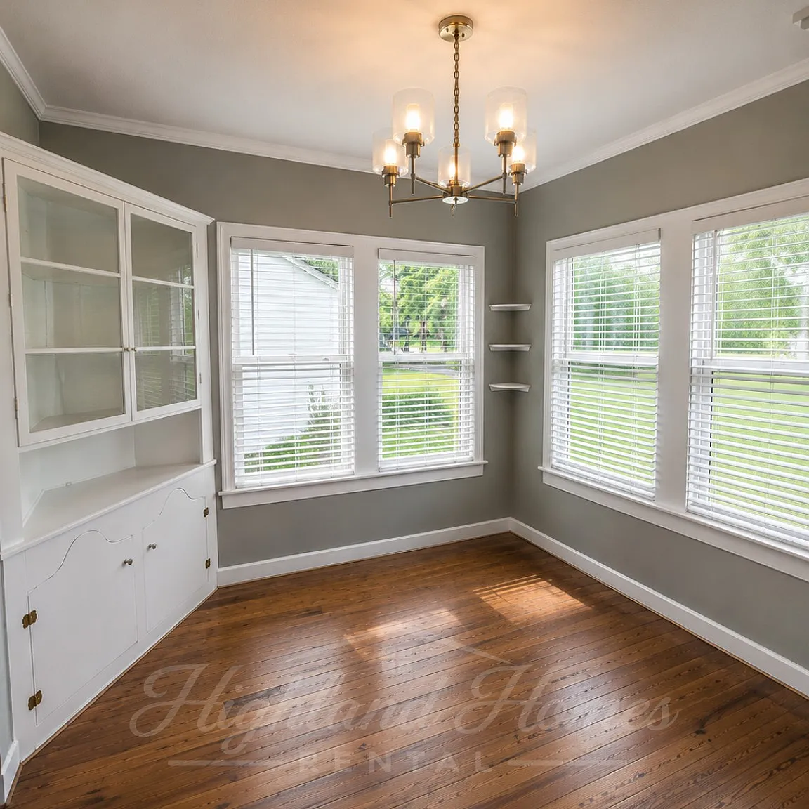 3 bed, 1401 sqft, $1,450 — Photo 3