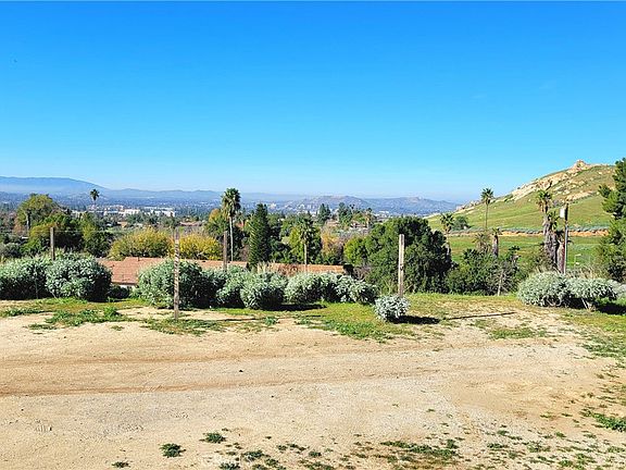 2nd image of 2935 Galaxie Heights Rd