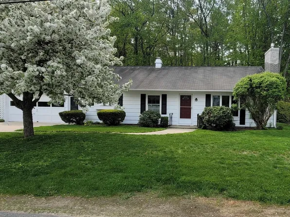 33 Conant Drive, Concord, NH 03301