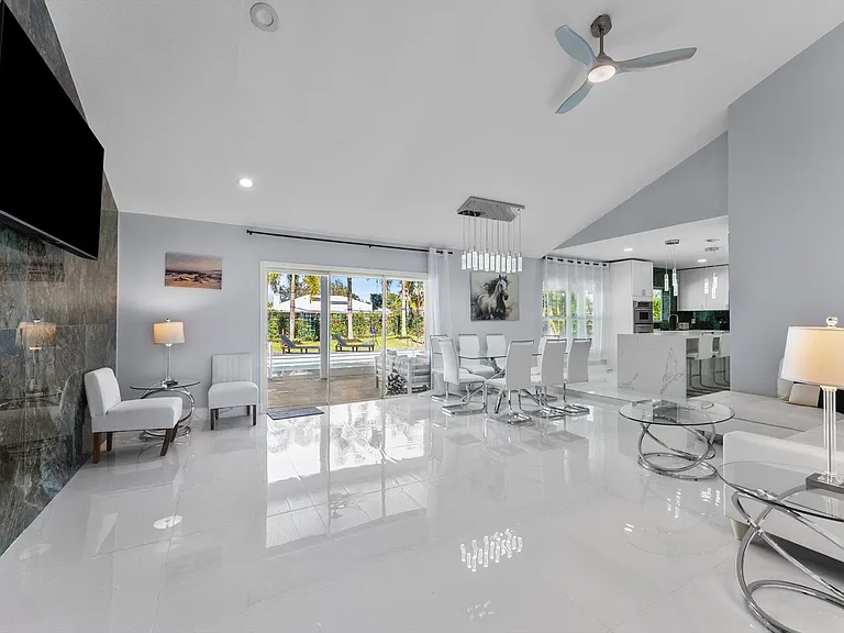 11647 Anhinga Dr — Photo 42